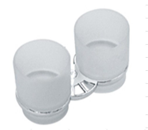 五金、水龙头:毛巾架、手纸盒