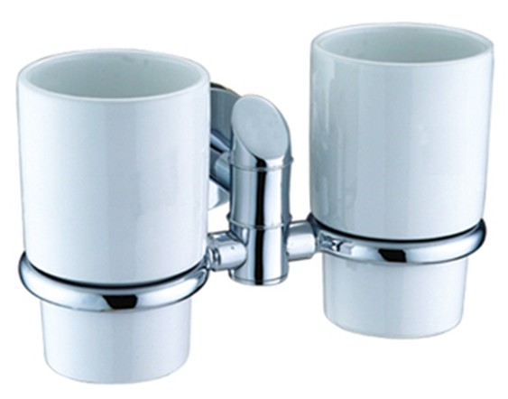 五金、水龙头:毛巾架、手纸盒