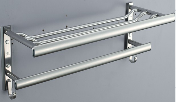 五金、水龙头:毛巾架、手纸盒