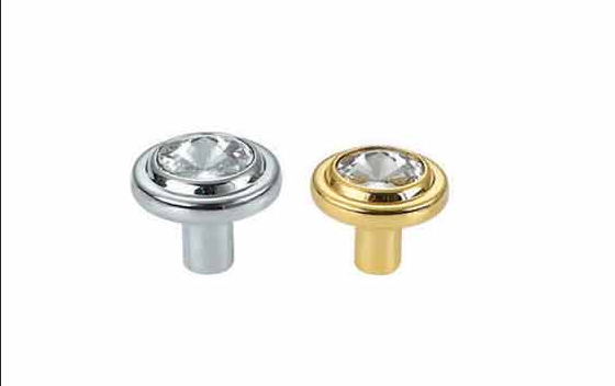 五金、水龙头:门吸、拉手