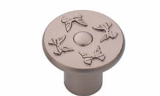 五金、水龙头:门吸、拉手