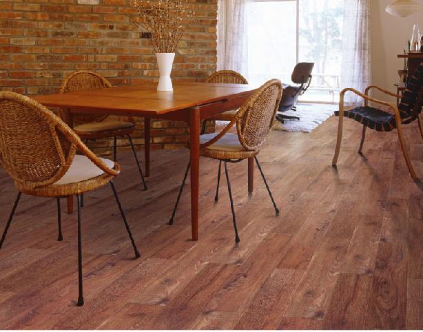 强化木复合地板N6120古堡橡木V槽仿实木厂家直销