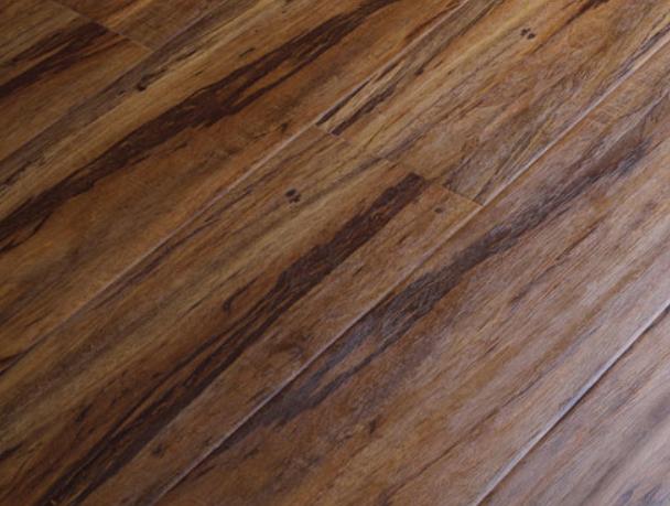 强化 复合地板 12mm仿古真木纹 核桃木 